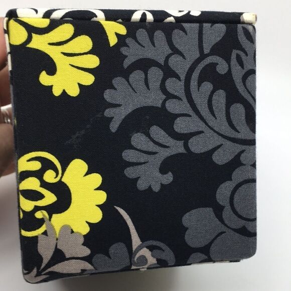 Vera Bradley Baroque fabric ornament storage or trinket box - Picture 5 of 11